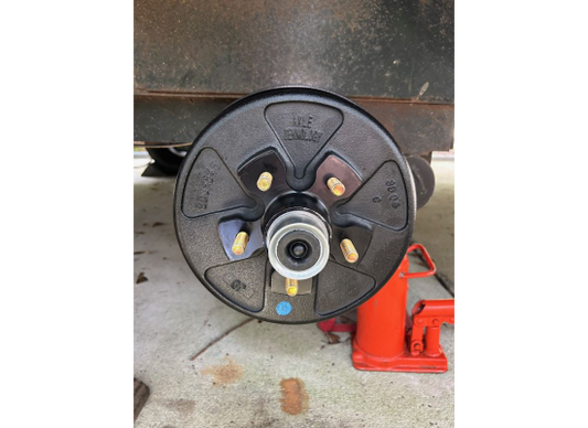 Pre-greased hub and drum kit 5x4.5 3500 lb AKHD-545-35-EZ-K front view