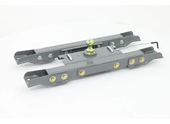 B&W Turnoverball BWGNRK1020 gooseneck hitch front view